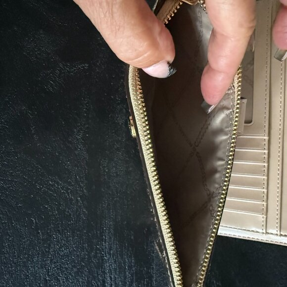 Michael Kors Jet Set Shiny Gold Double-Zip Wristlet - Picture 5 of 5